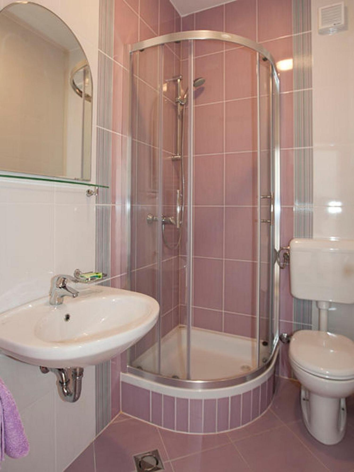 Apartments By The Sea Igrane, Makarska - 17292 外观 照片